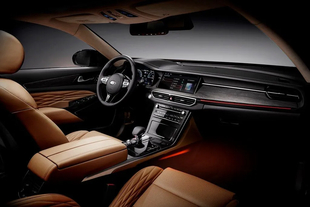 new-kia-cadenza-debuts-in-korea-as-k7-premier_14.jpg